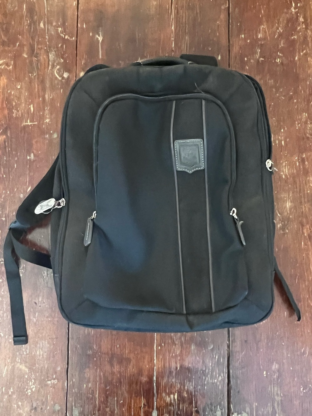 Lacoste Backpack - Picture 3 of 11